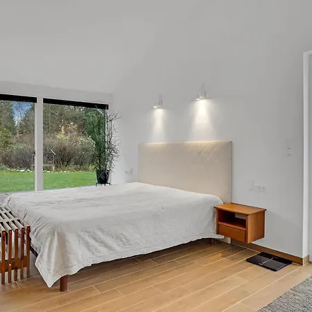 3 Bedroom Nice In Stroby